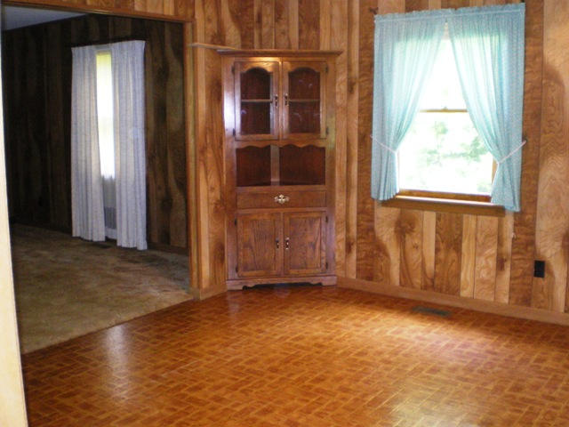 7377 Old Tuckaleechee Road Townsend, TN 37882 - Photo 15 of 19 Dining