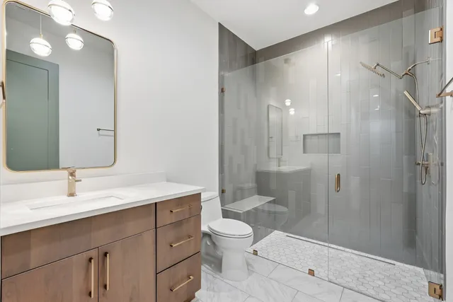 $12,000 | 3718 West End Avenue, Unit 2, Nashville, TN 37205