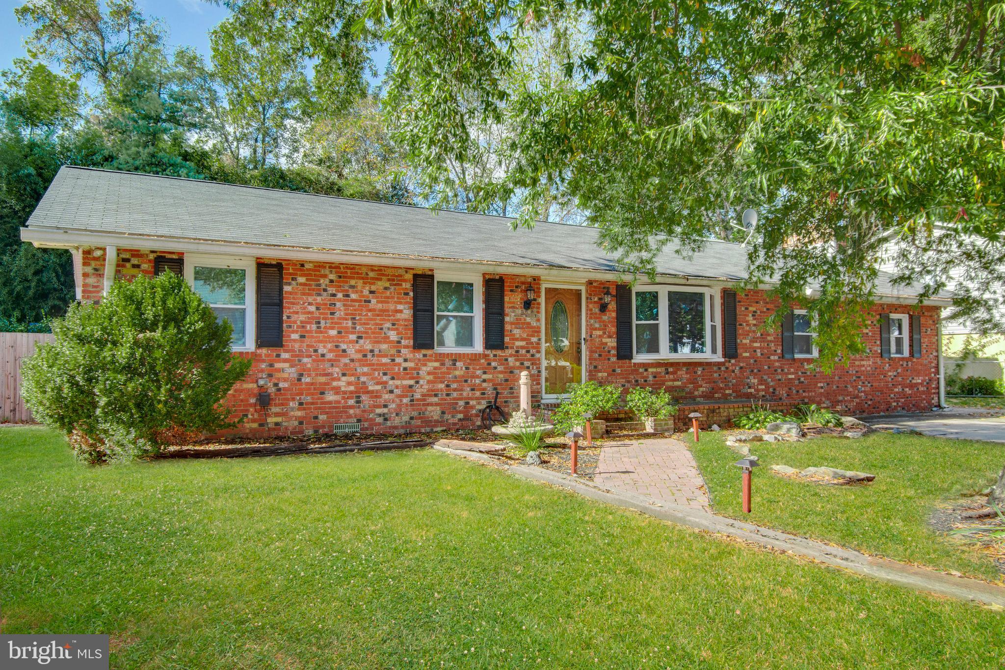 Welcome to 1624 Bay Ridge Rd!