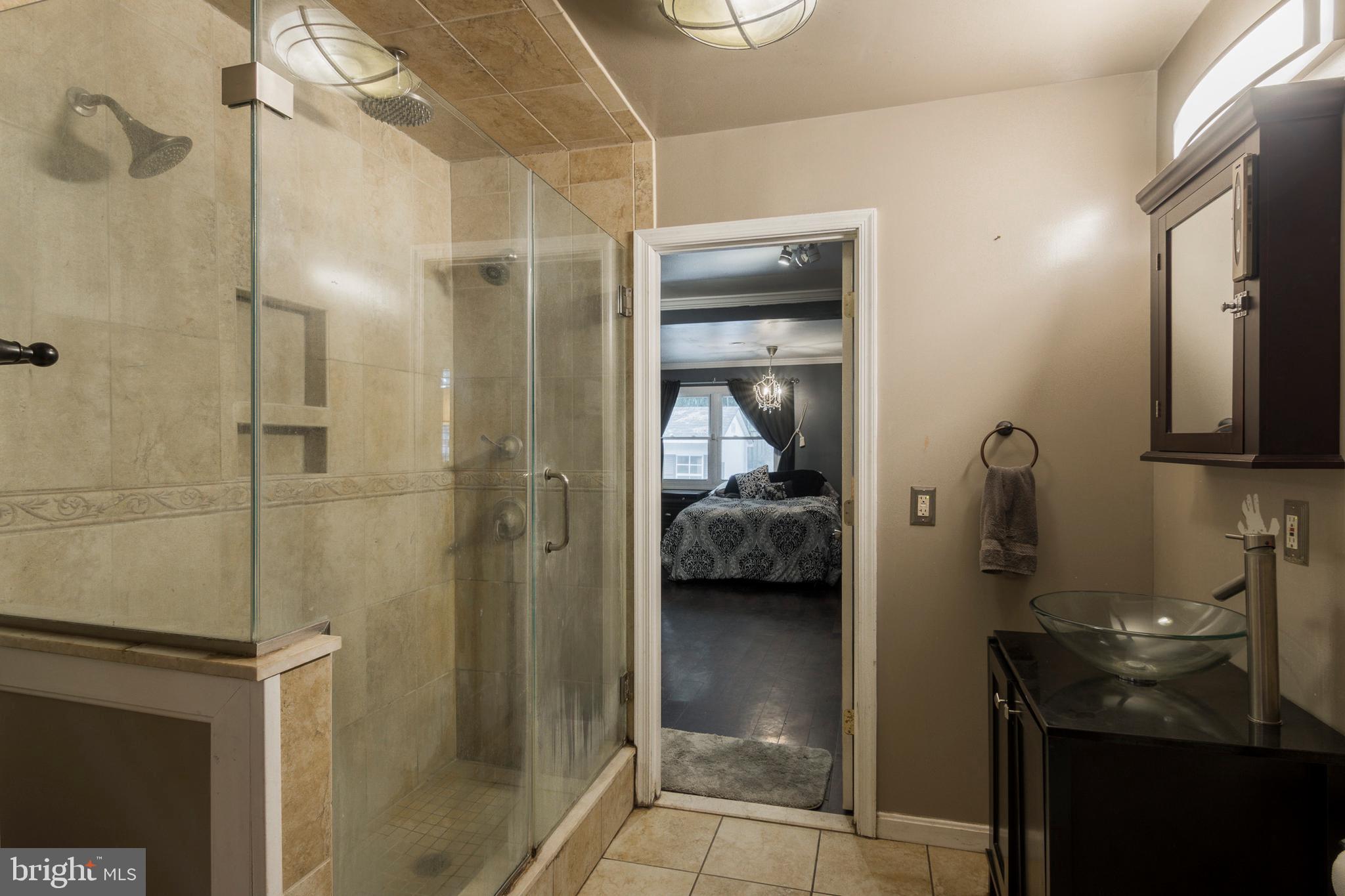 1624 Bay Ridge Road Edgewater, MD 21037 - Photo 22 of 34 Master shower
