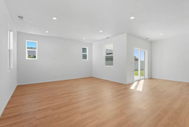 $482,900 | 1216 High Desert Drive, Deer Park, WA 99006