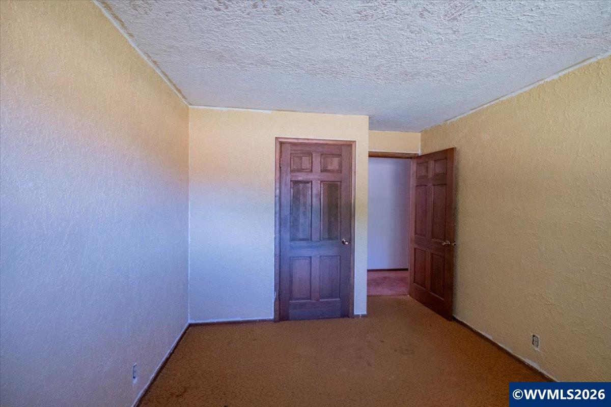 39179 Santiam Bluffs Road Northeast Albany, OR 97322 - Photo 23 of 43