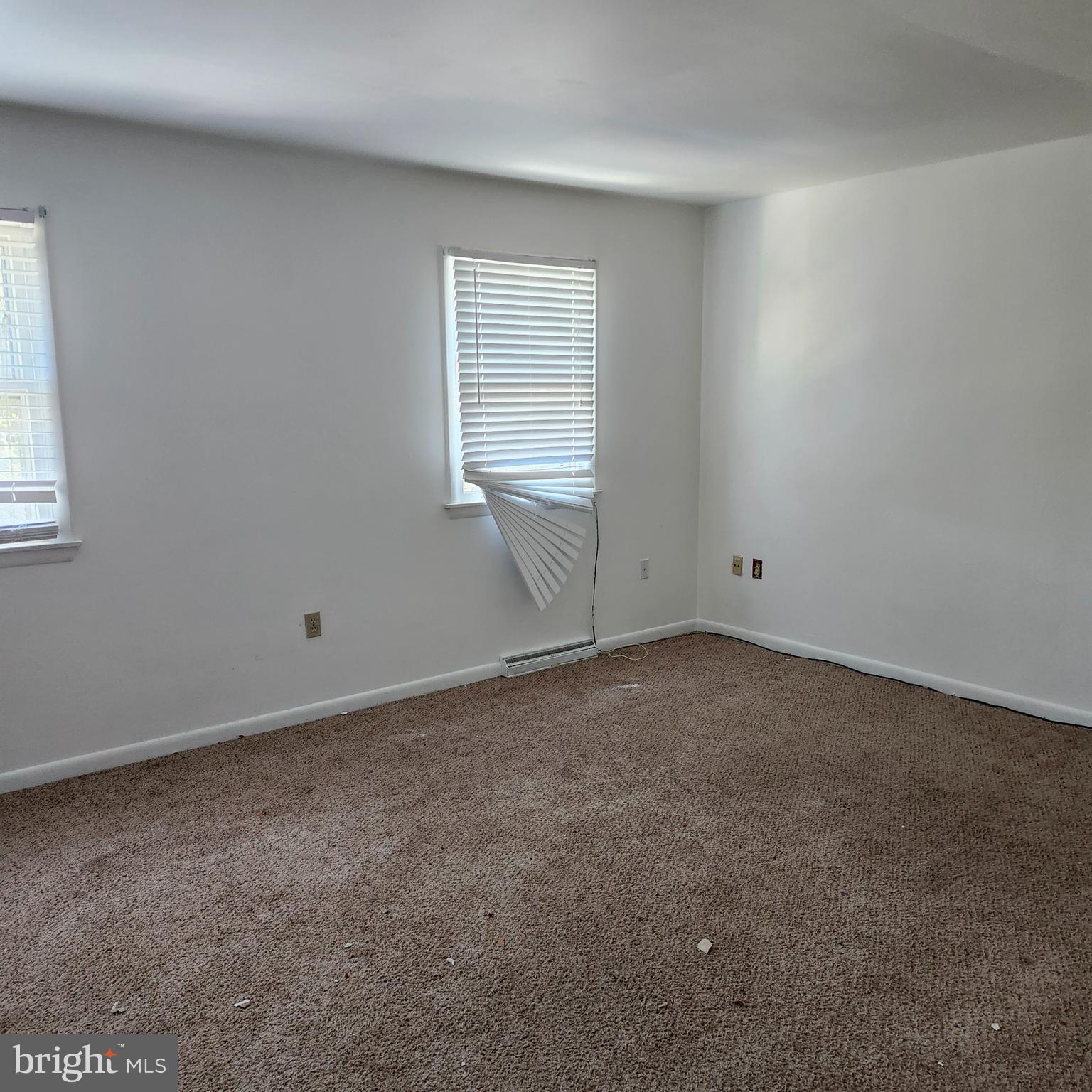 327 A Parkview Road Reading, PA 19606 - Photo 6 of 10 an empty room with a window