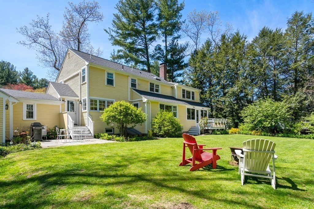 17 White Road Wayland, MA 01778 - Photo 3 of 39