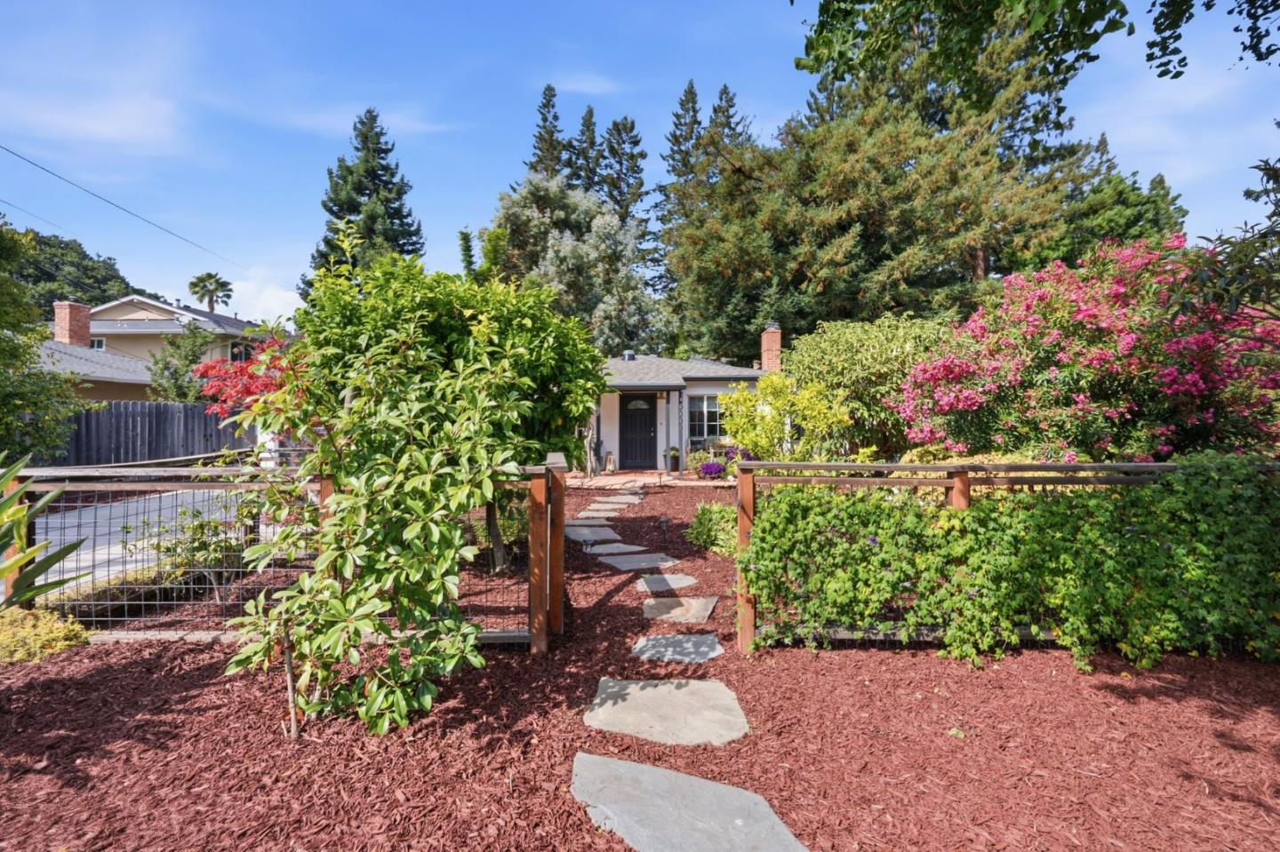 190 East Middlefield Road Mountain View, CA 94043 - Photo 46 of 60 Gallery Image 46