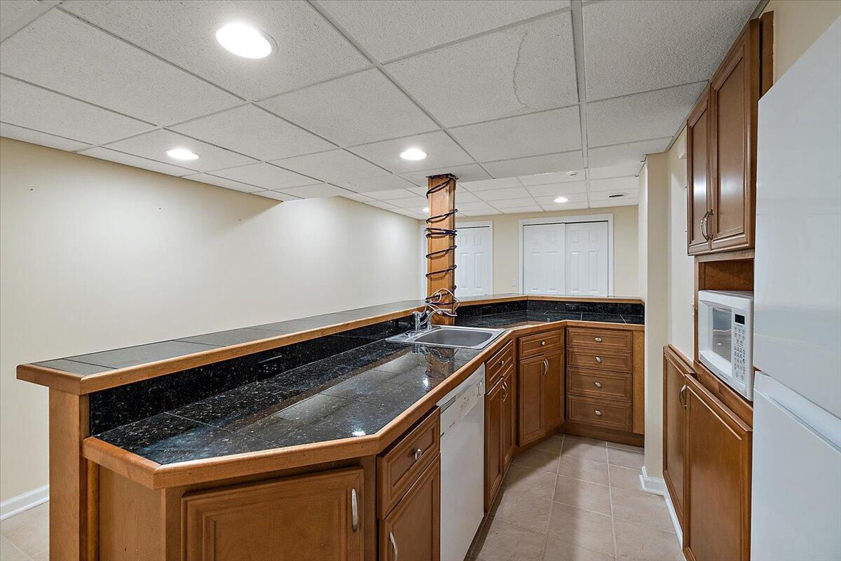 47044 Mornington Road Canton, MI 48188 - Photo 91 of 99 102-47044 Mornington-102