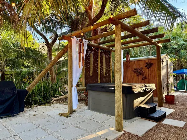 a view of outdoor space