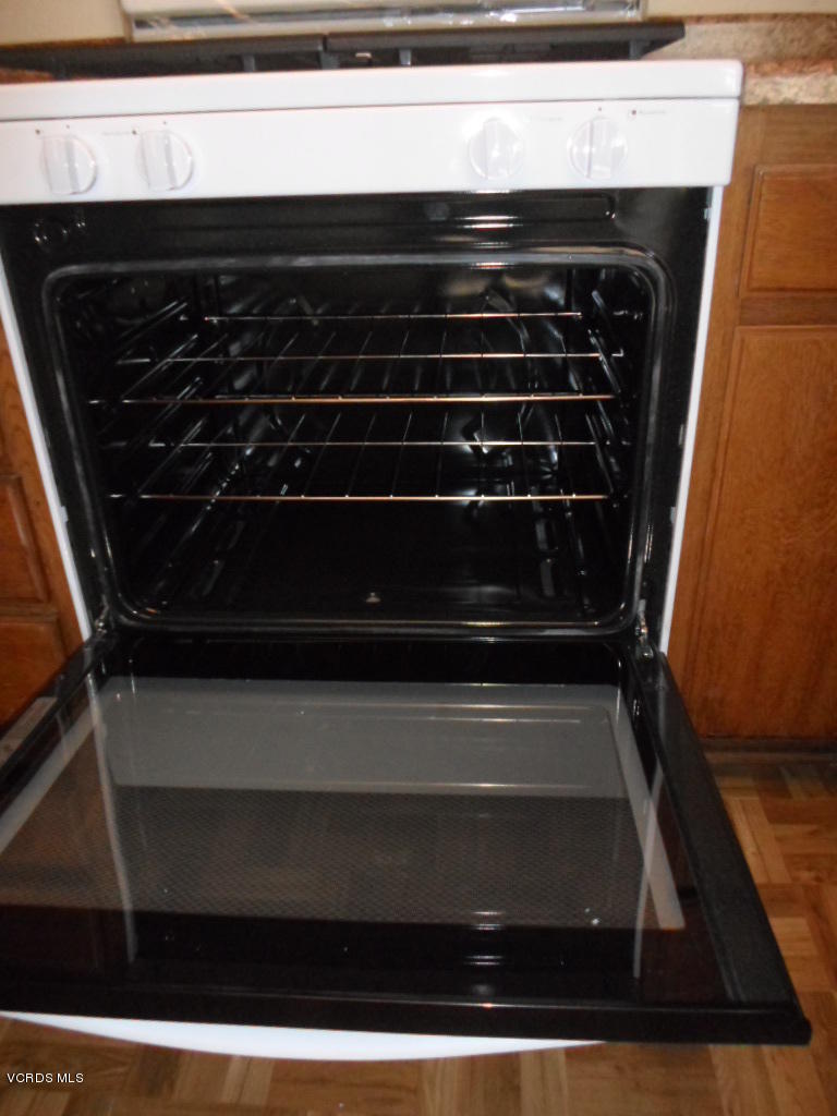 5207 Perkins Road Oxnard, CA 93033 - Photo 8 of 68 SAM_1338