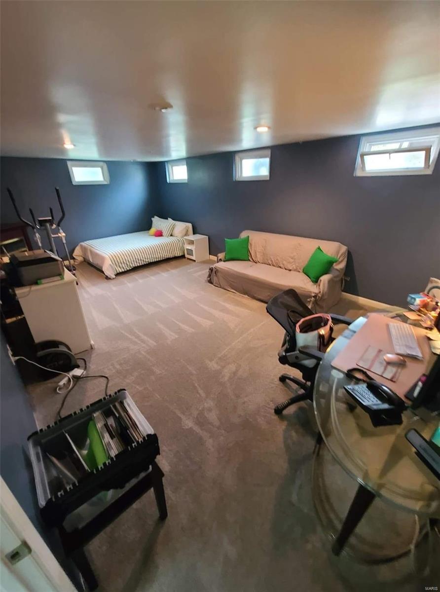 2242 North Warson Road St. Louis, MO 63114 - Photo 17 of 26 Gallery Image 17