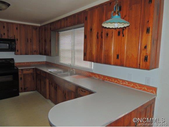 160 Ken Tom Road Old Fort, NC 28762 - Photo 9 of 22 Gallery Image 9