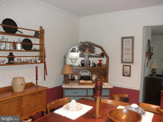 90 Grovers Turn Road Owings, MD 20736 - Photo 2 of 12 Dining Room