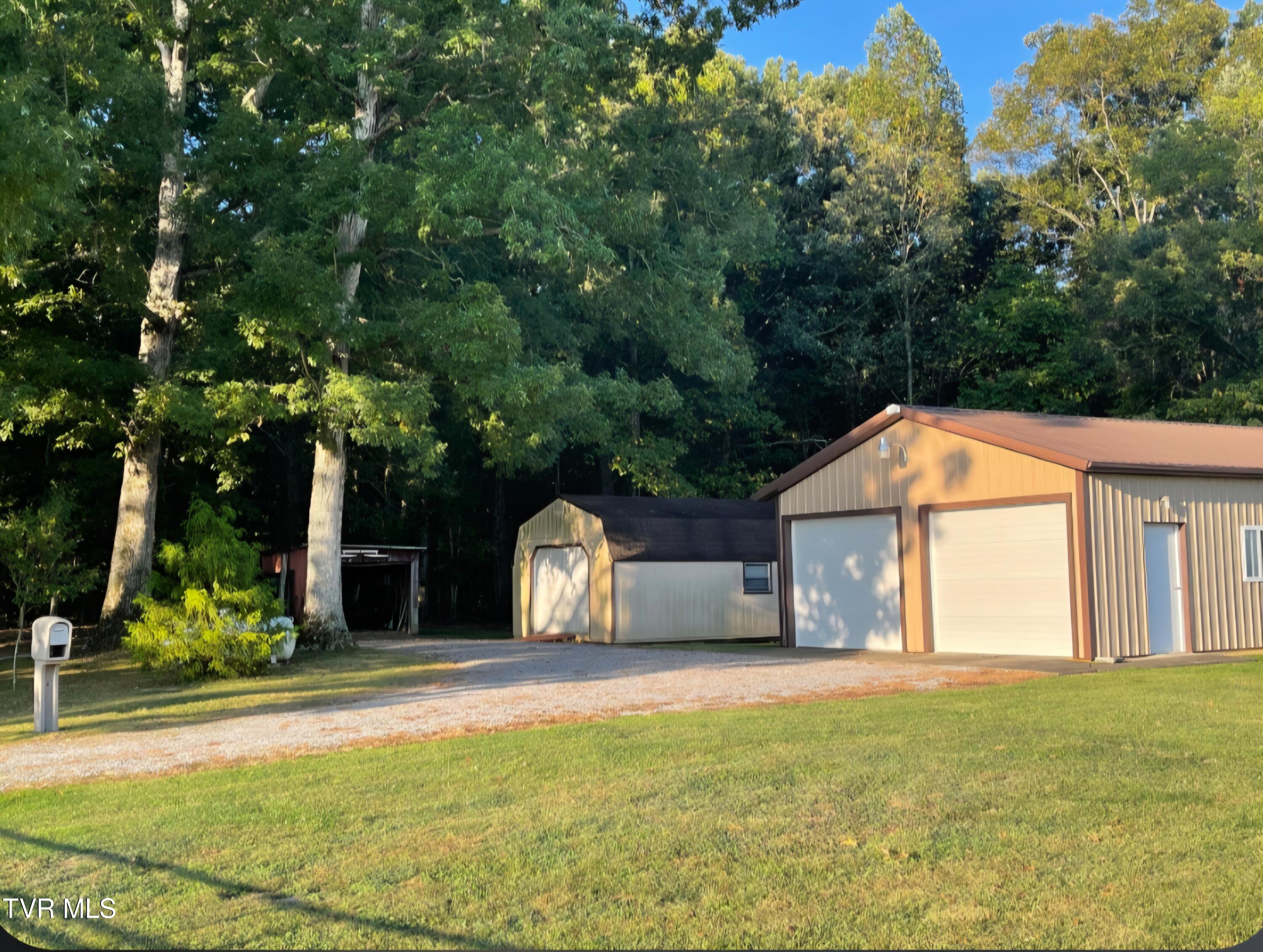 410 Nolichuckey Road Greeneville, TN 37743 - Photo 3 of 6 Screenshot_20251218_115637_Messages