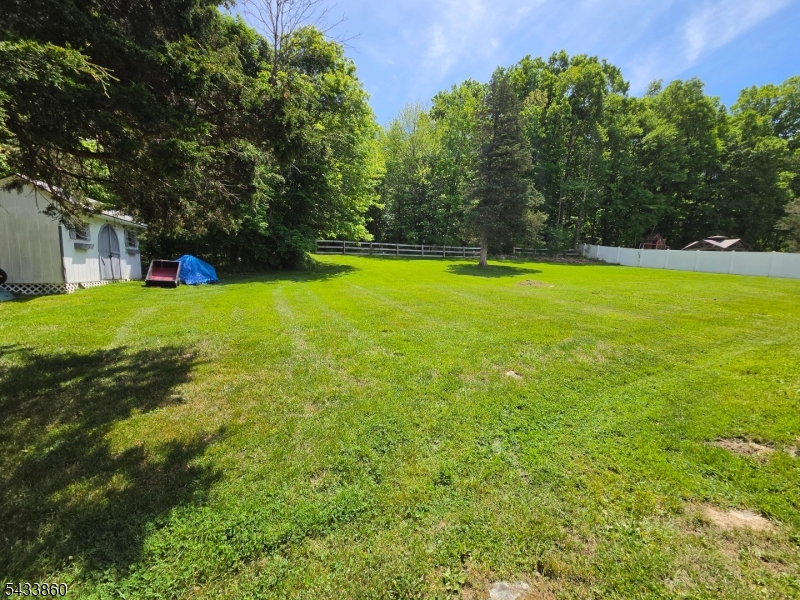 106 Lake Wallkill Road Vernon, NJ 07461 - Photo 4 of 24