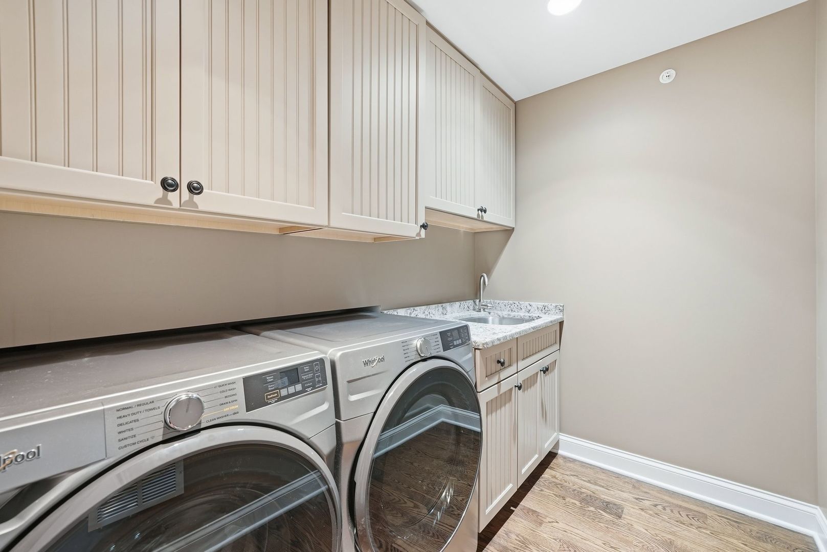 611 Prairie Avenue Barrington, IL 60010 - Photo 33 of 44