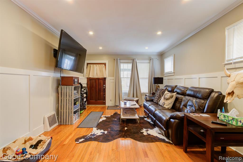 920 East Lincoln Avenue Royal Oak, MI 48067 - Photo 4 of 35