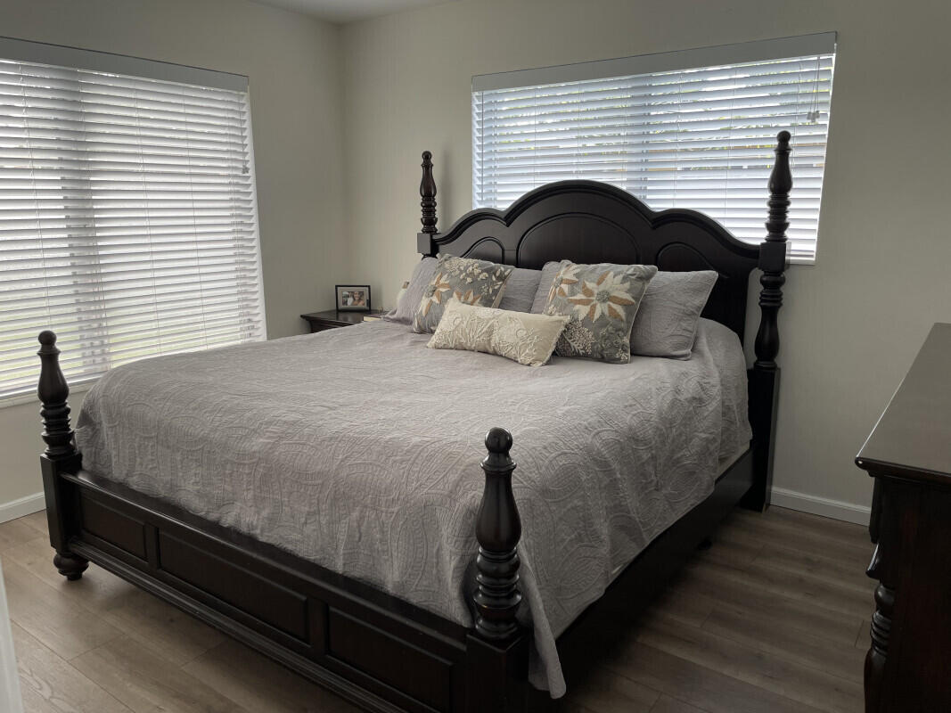 1072 Southwest 10th Avenue Boca Raton, FL 33486 - Photo 16 of 24 622136A6-7E8D-4AAF-9217-B78791174AF6jpeg