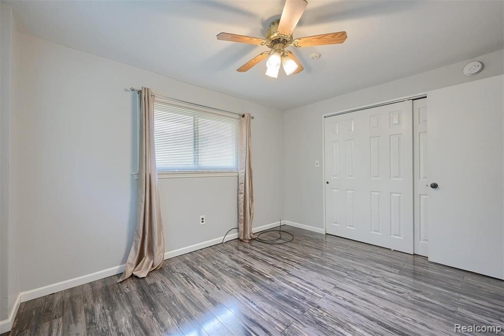 1712 Rochester Road Leonard, MI 48367 - Photo 14 of 29