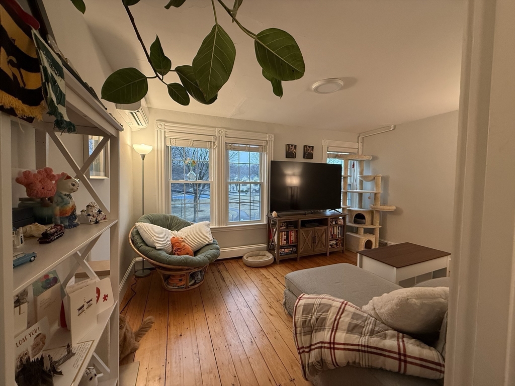 3 High St Place, Unit 2 Brookline, MA 02445 - Photo 4 of 13