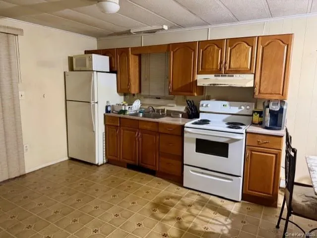 $99,000 | 42 Village Circle South, Manorville, NY 11949