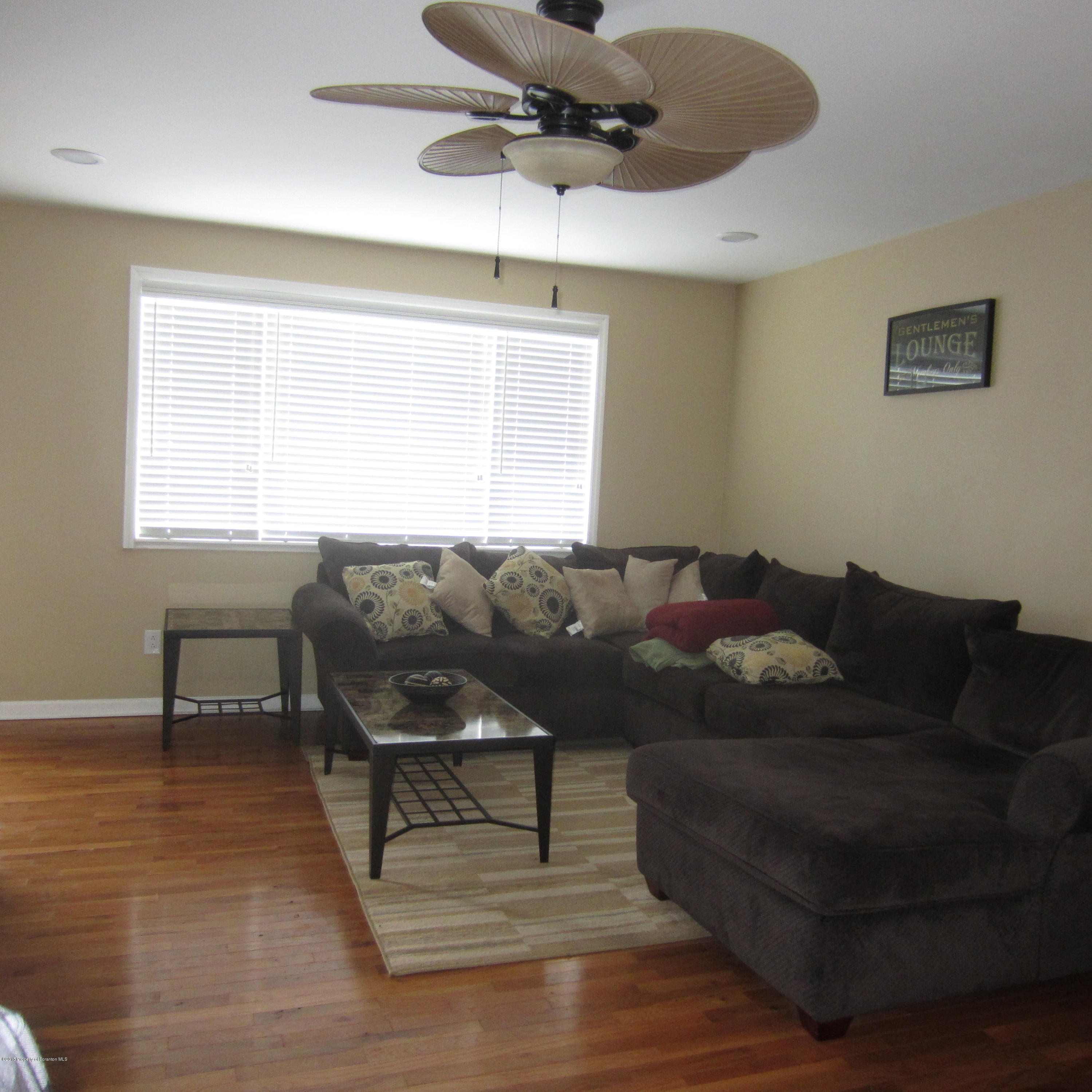 705 4th Street Dunmore, PA 18512 - Photo 4 of 22 Gallery Image 4