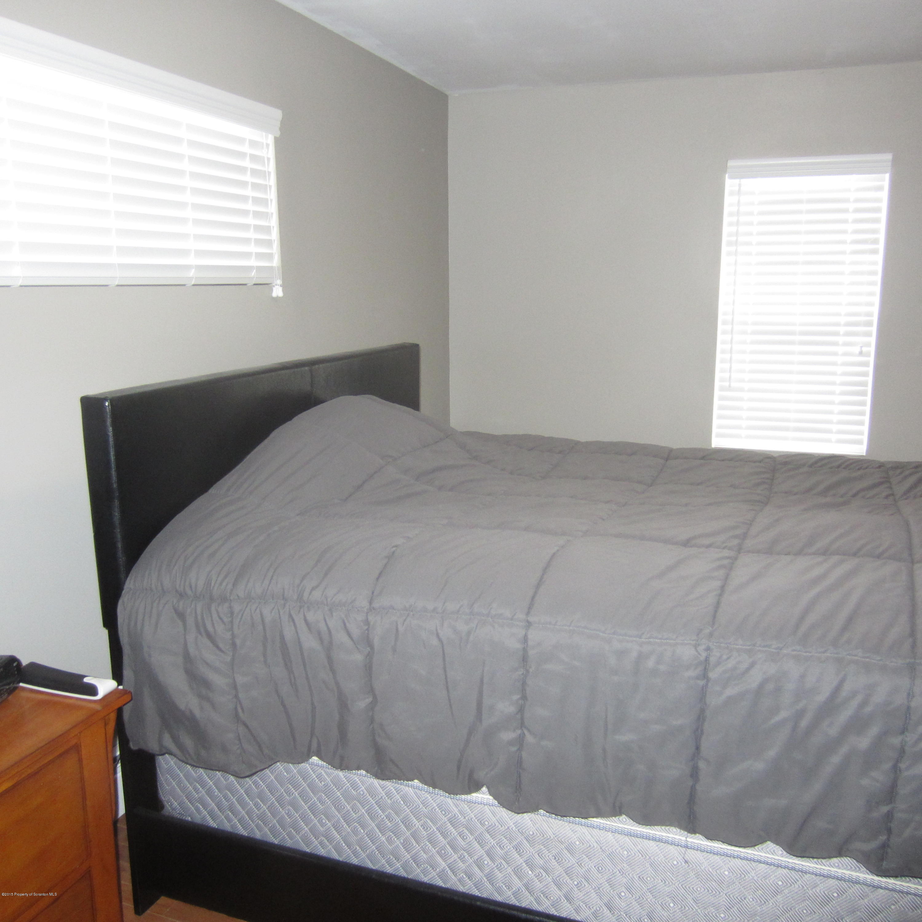 705 4th Street Dunmore, PA 18512 - Photo 9 of 22 Gallery Image 9