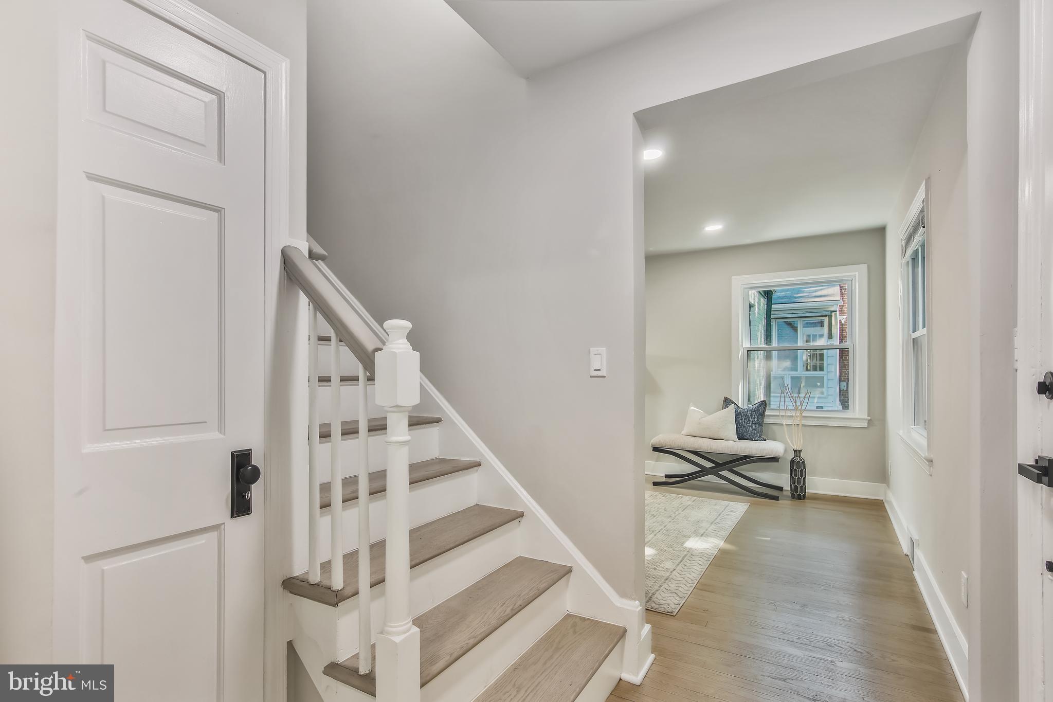 435 Greenbrier Drive Silver Spring, MD 20910 - Photo 3 of 42