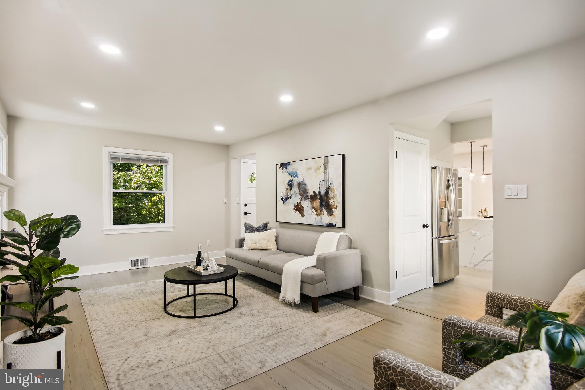 435 Greenbrier Drive Silver Spring, MD 20910 - Photo 5 of 42