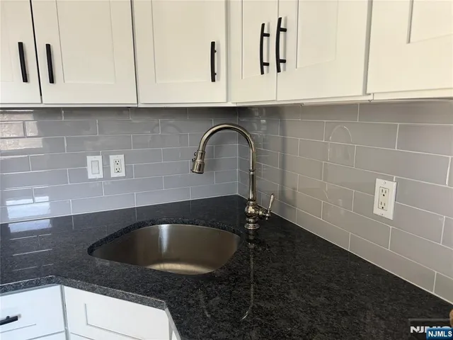 $3,000 | 114 Doremus Avenue, Unit 2, Ridgewood, NJ 07450