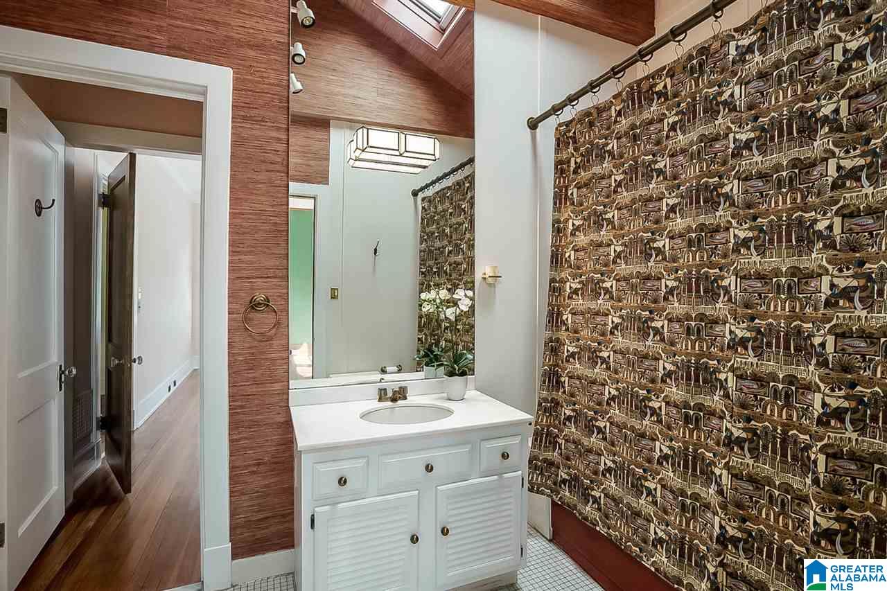 1438 Milner Crescent Birmingham, AL 35205 - Photo 27 of 37