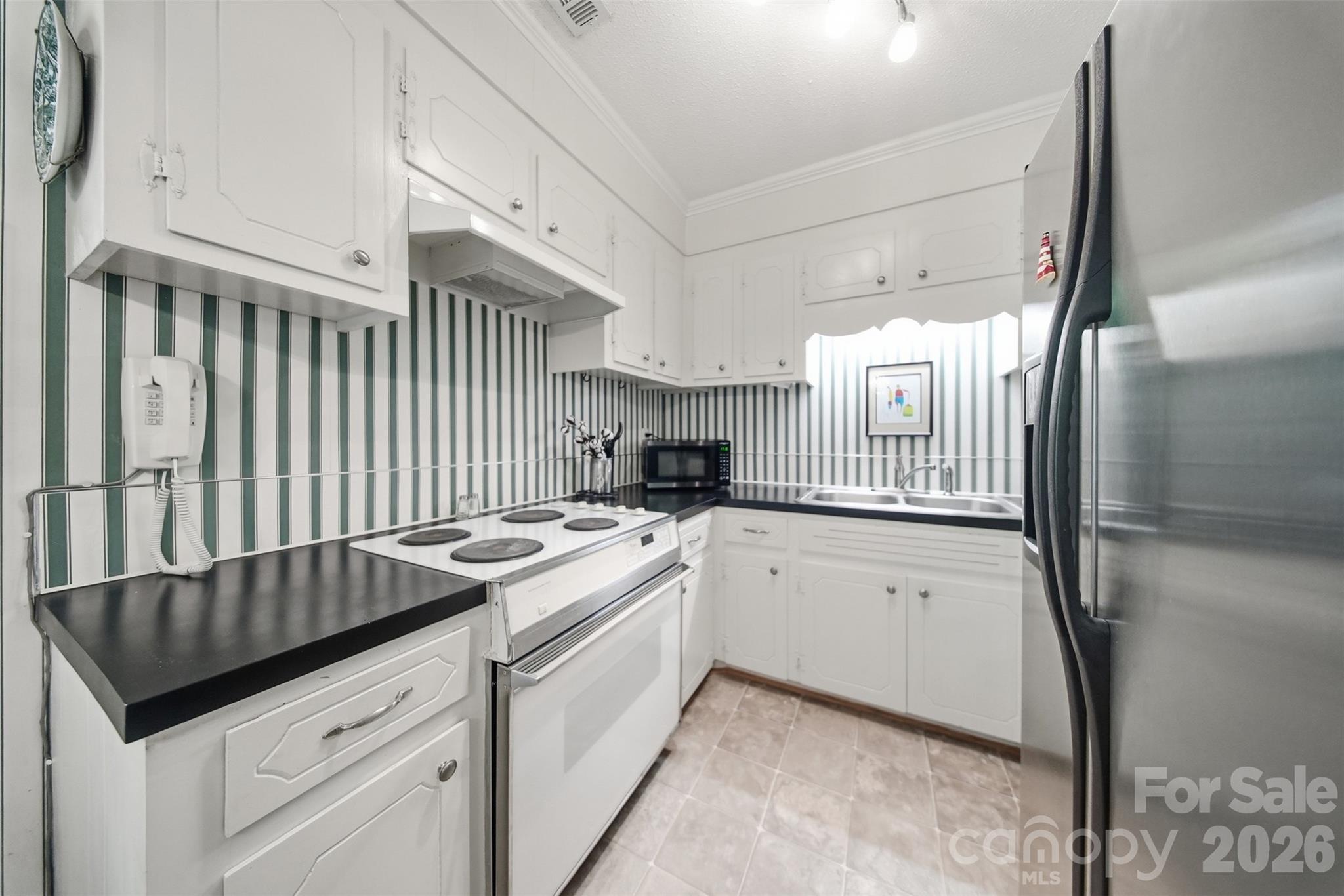 4913 South New Hope Road Belmont, NC 28012 - Photo 5 of 36 Gallery Image 5