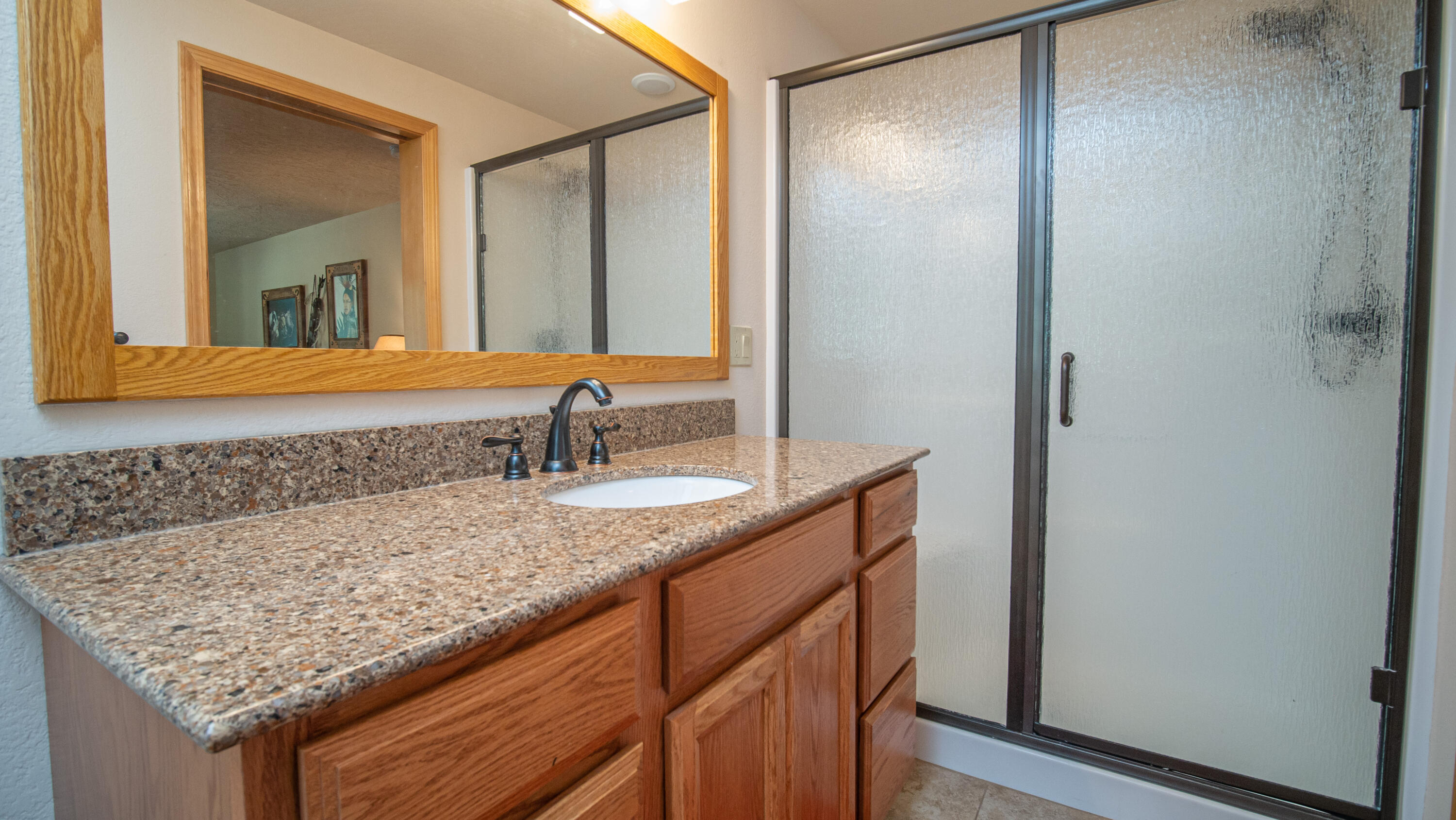 17932 Rhododendron Lane Sunriver, OR 97707 - Photo 28 of 32 Lower Primary Suite bath.