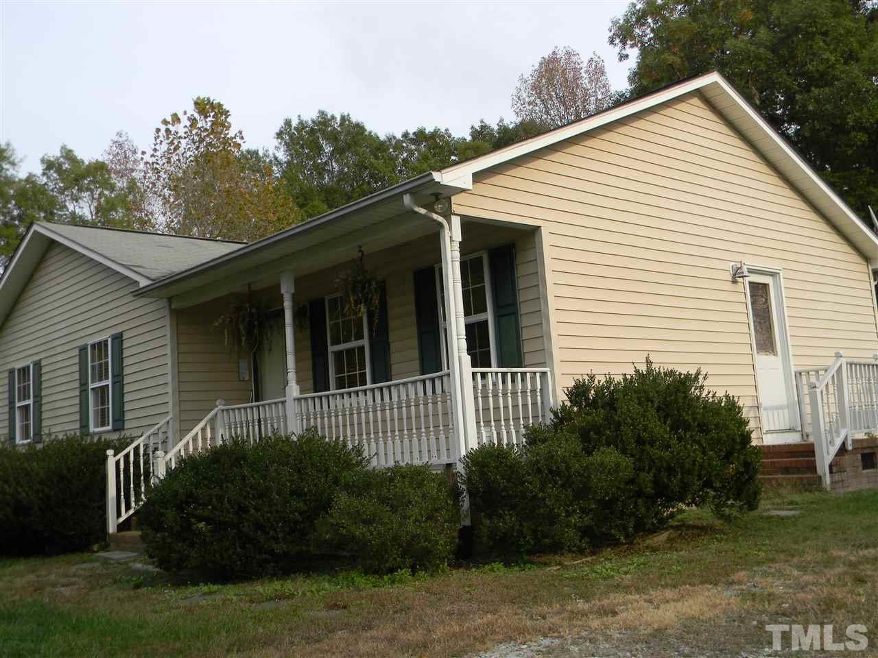 704 Frank Street Roxboro, NC 27573 - Photo 3 of 14