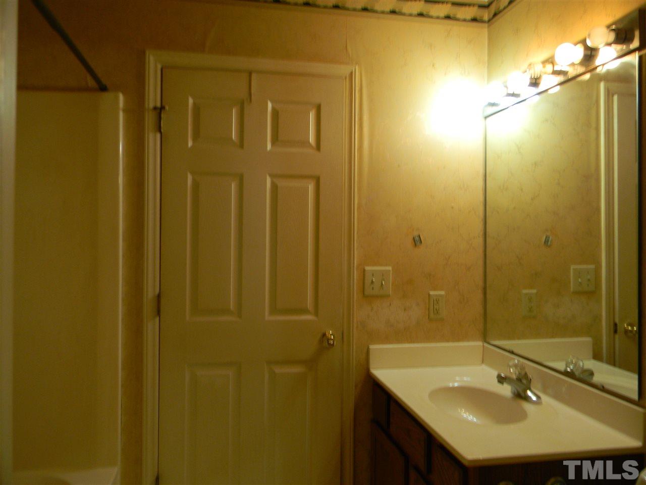 704 Frank Street Roxboro, NC 27573 - Photo 10 of 14