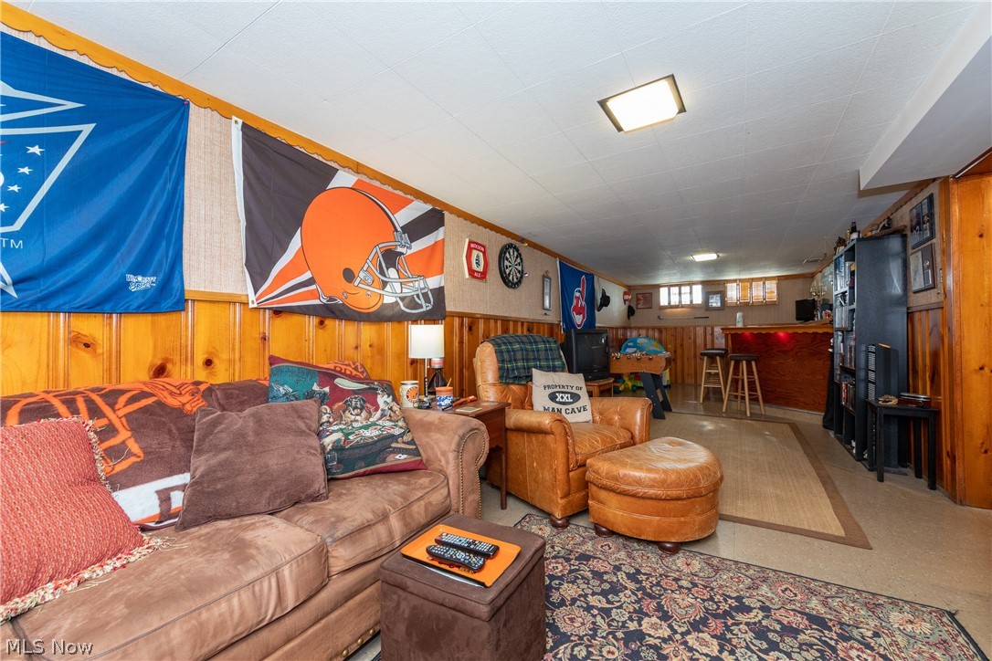 372 Clarmont Road Willowick, OH 44095 - Photo 26 of 33 Gallery Image 26