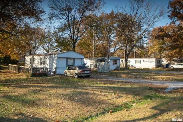 $85,000 | 101 South Poplar Street, De Soto, IL 62924