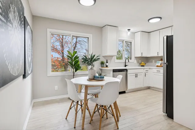 $375,000 | 612 11th Avenue East, Shakopee, MN 55379