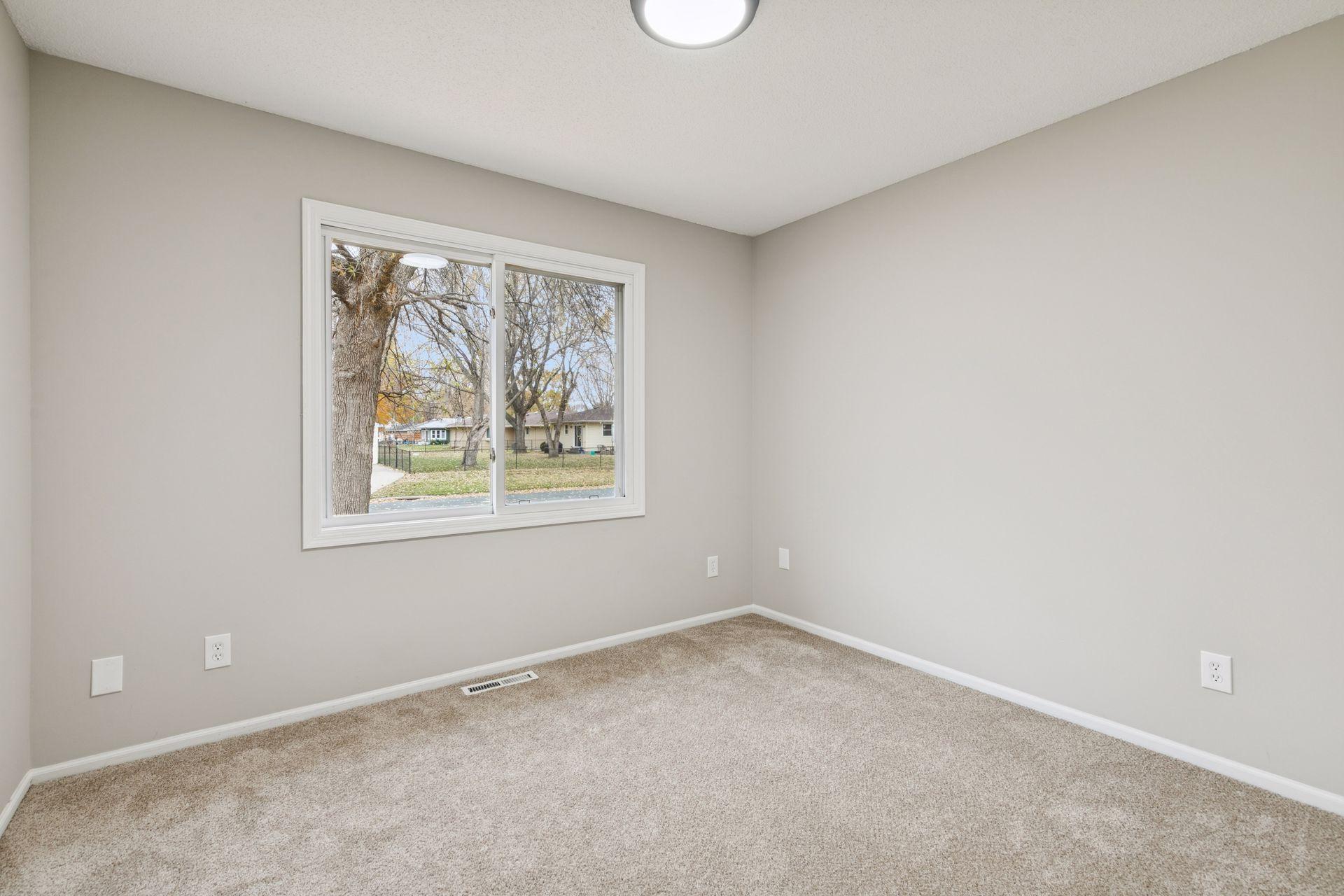 612 11th Avenue East Shakopee, MN 55379 - Photo 18 of 66