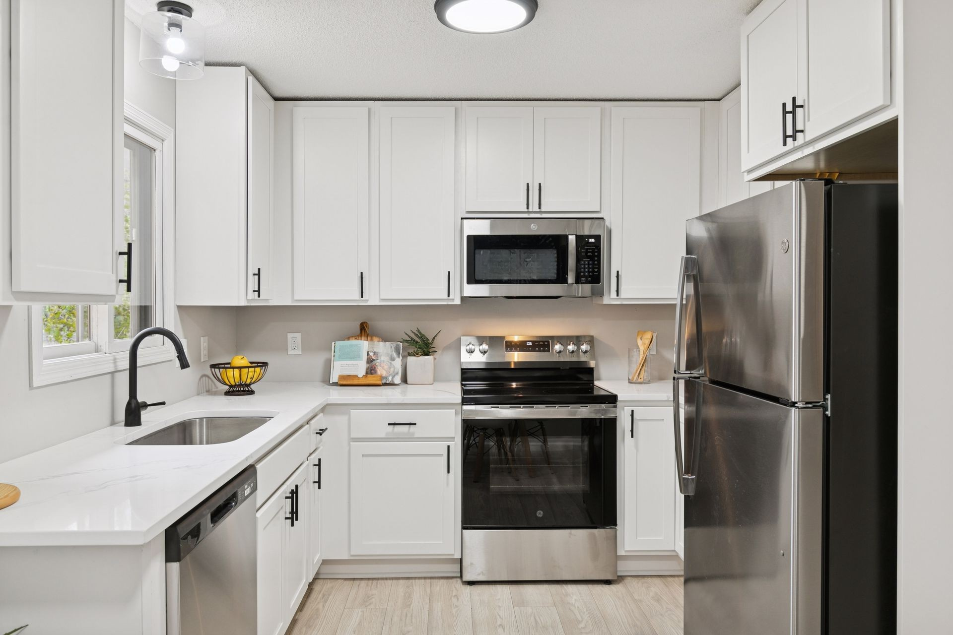 612 11th Avenue East Shakopee, MN 55379 - Photo 4 of 66