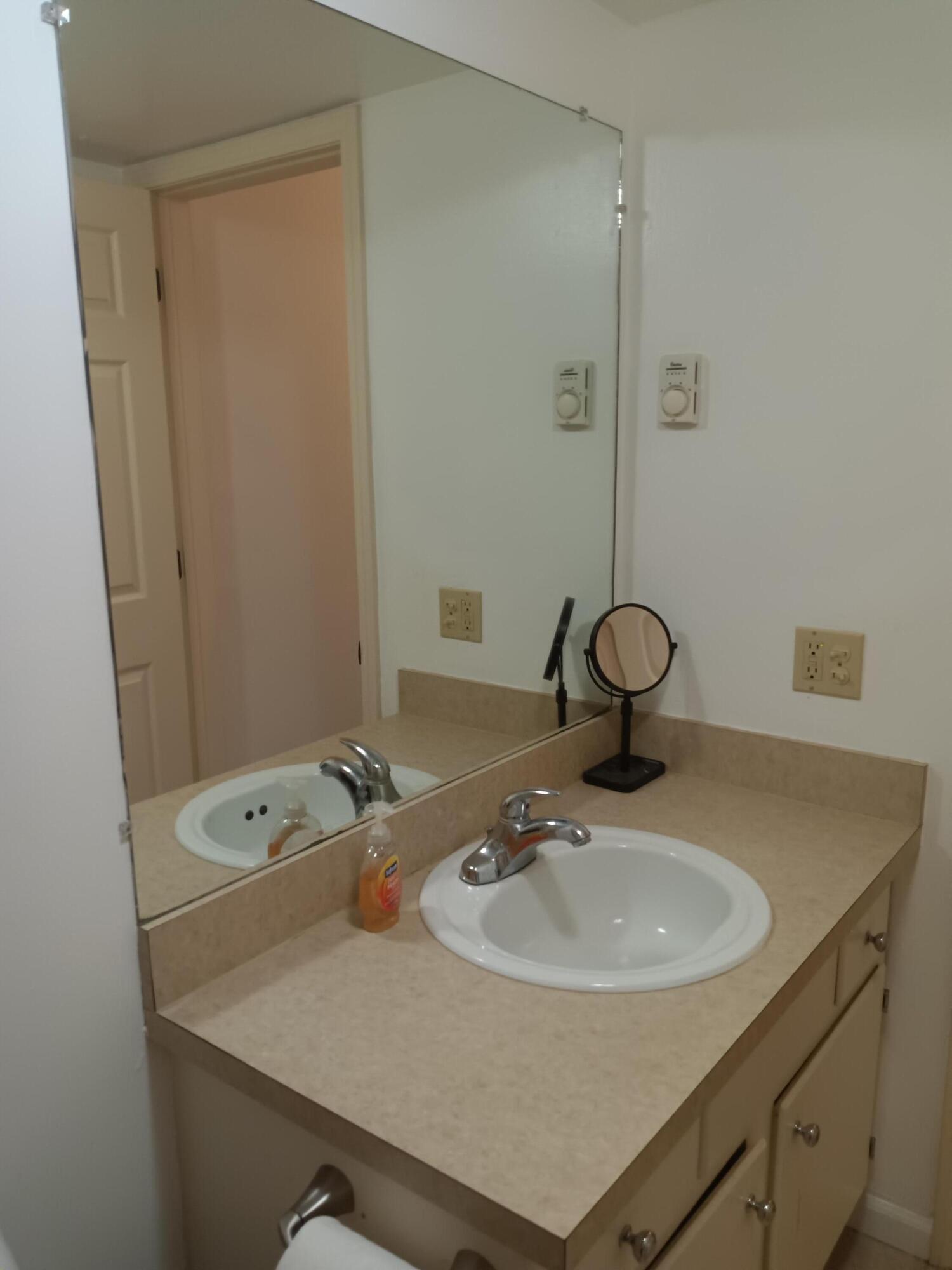 756 West Kilgore Road, Unit 204 Kalamazoo, MI 49008 - Photo 17 of 28 IMG_20260307_141519