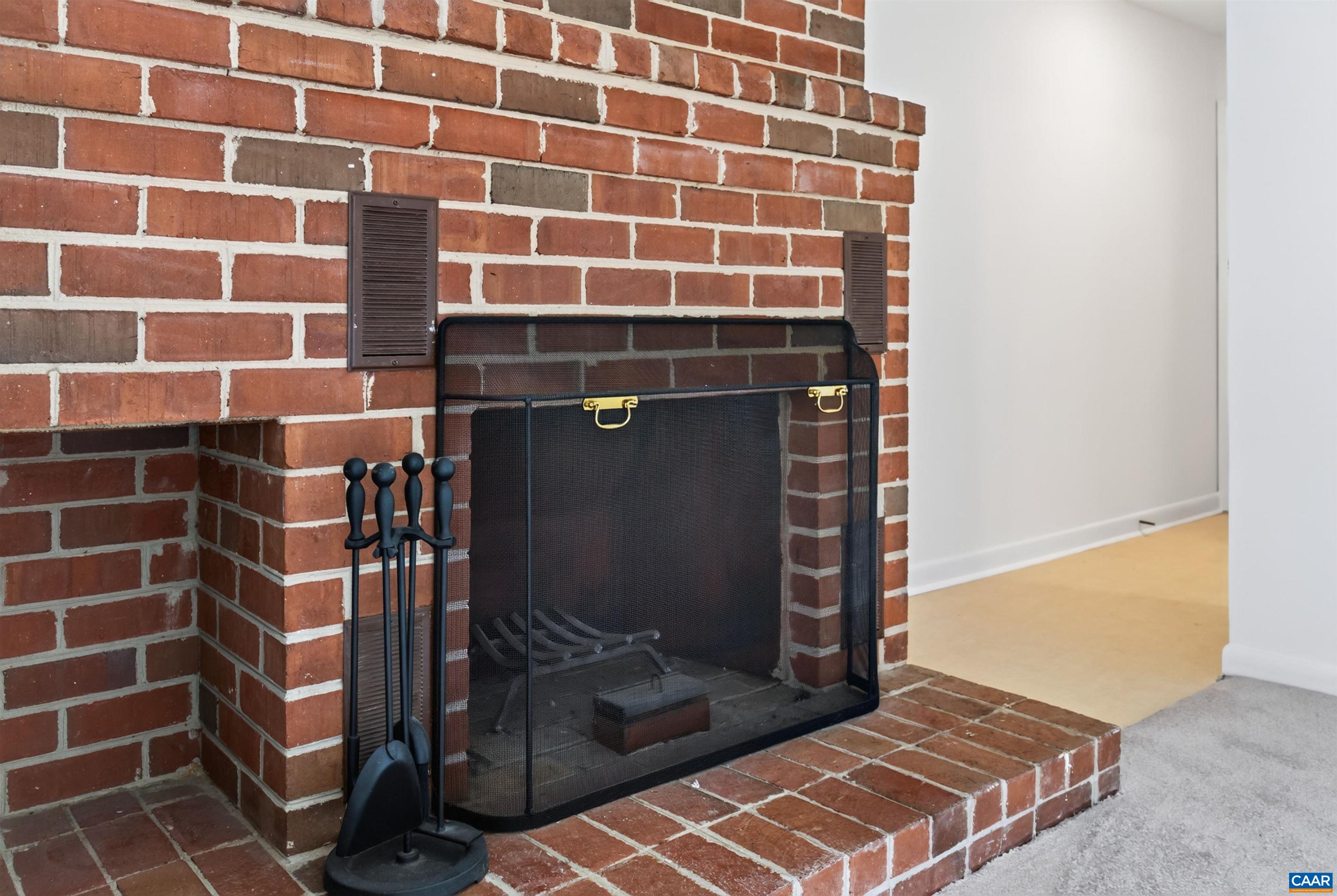 128 Turtle Creek Road, Unit 6 Charlottesville, VA 22901 - Photo 8 of 40 Gallery Image 8