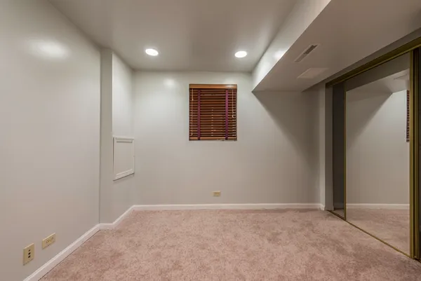 $496,000 | 1711 Napa Drive, Gurnee, IL 60031