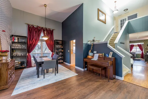 $496,000 | 1711 Napa Drive, Gurnee, IL 60031