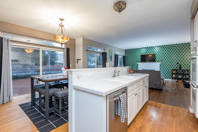 $497,000 | 1711 Napa Drive, Gurnee, IL 60031