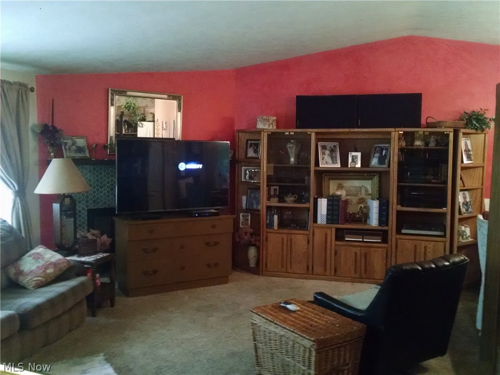 2244 Center Road Avon, OH 44011 - Photo 5 of 15 Gallery Image 5