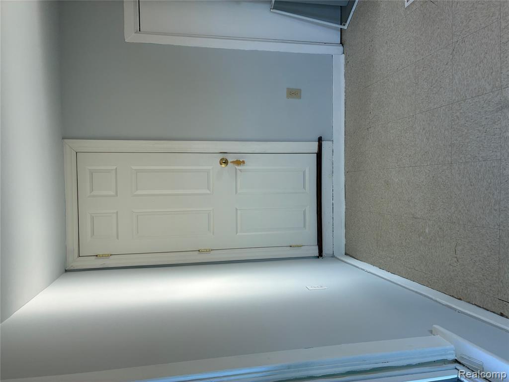1214 Root Street Flint, MI 48503 - Photo 32 of 34