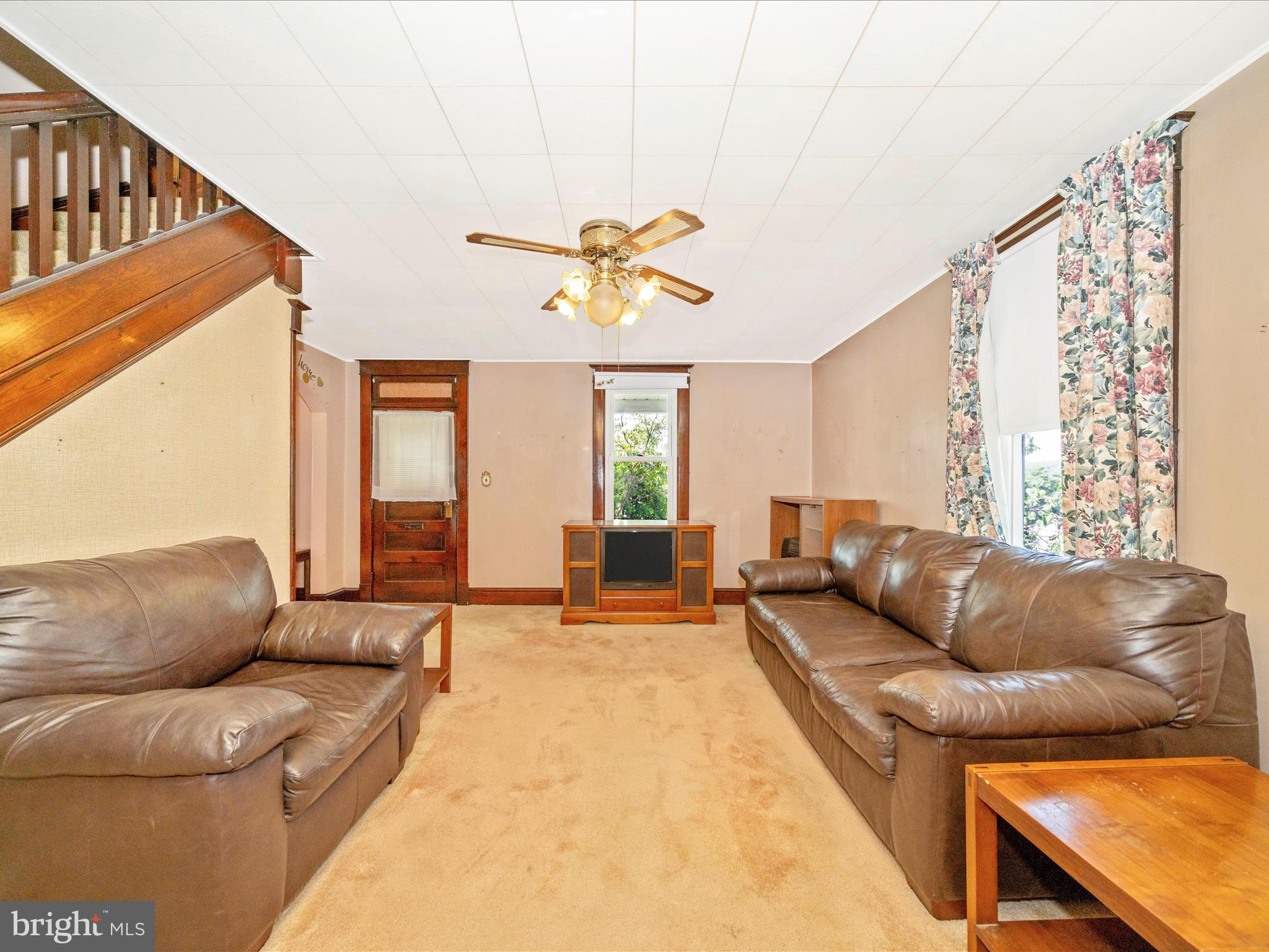 7 West B Street Brunswick, MD 21716 - Photo 20 of 48 Family Room