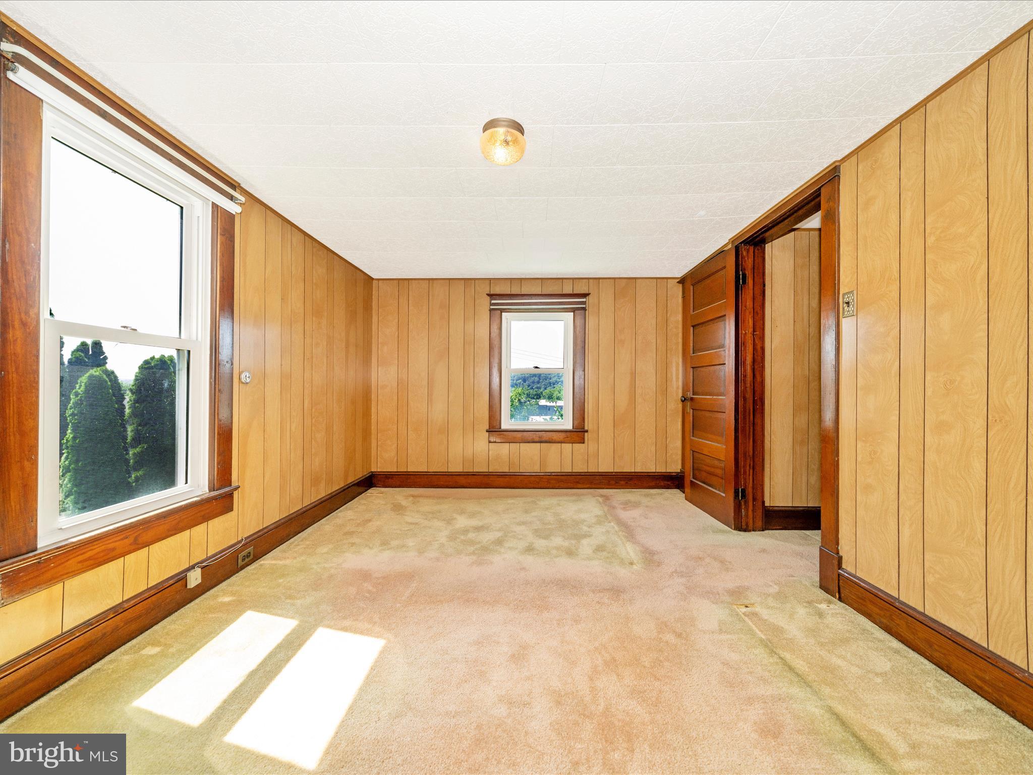 7 West B Street Brunswick, MD 21716 - Photo 33 of 48 Primary Bedroom