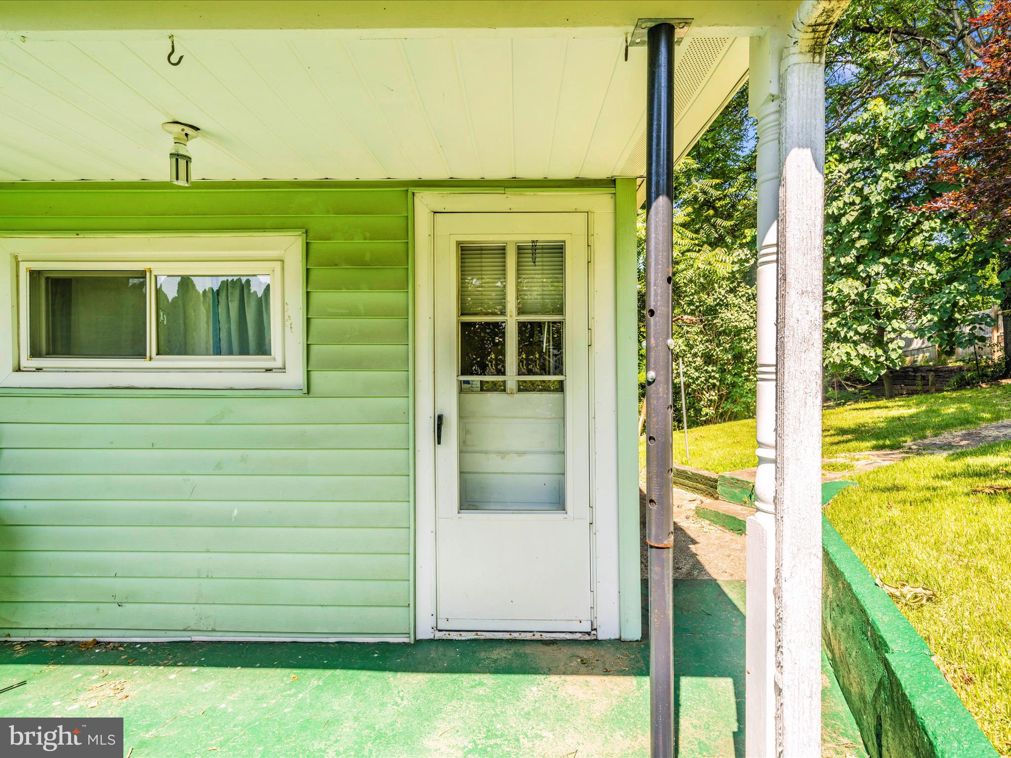 7 West B Street Brunswick, MD 21716 - Photo 5 of 48 Exterior Back