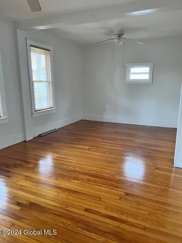 $1,200 | 267 Church Street, Amsterdam, NY 12010