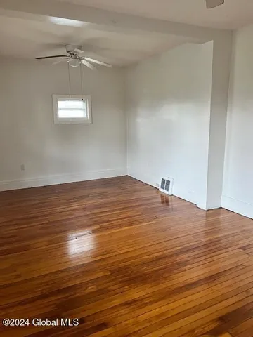 $1,200 | 267 Church Street, Amsterdam, NY 12010